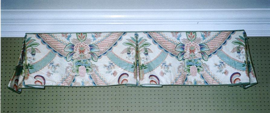 Mauve/Blue Valance